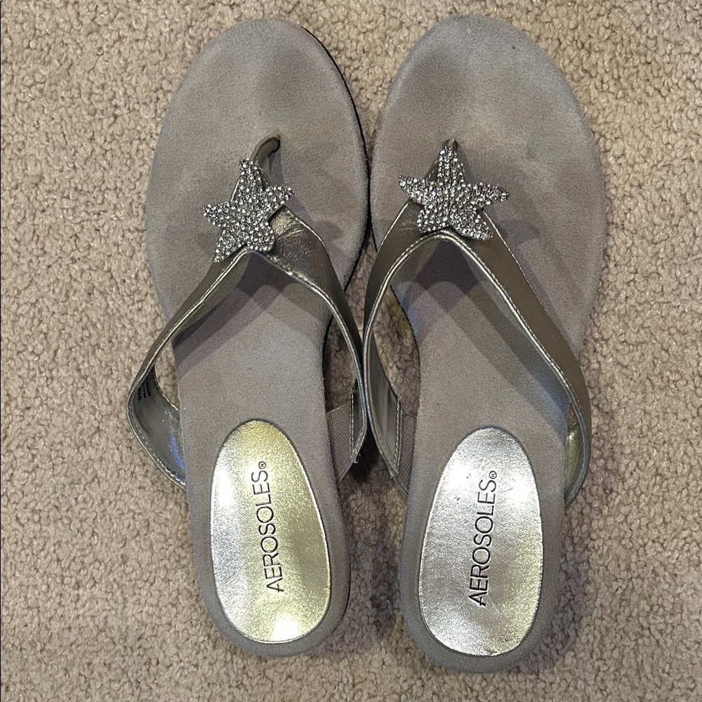 AEROSOLES Metallic Star Women's Sandals